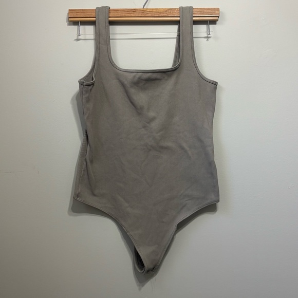 Abercrombie & Fitch Tops - Abercrombie & Fitch Taupe Ribbed Scoop-Neck Bodysuit